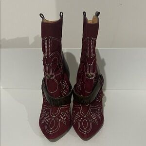Chic Burgundy Embroidered Ankle Boots